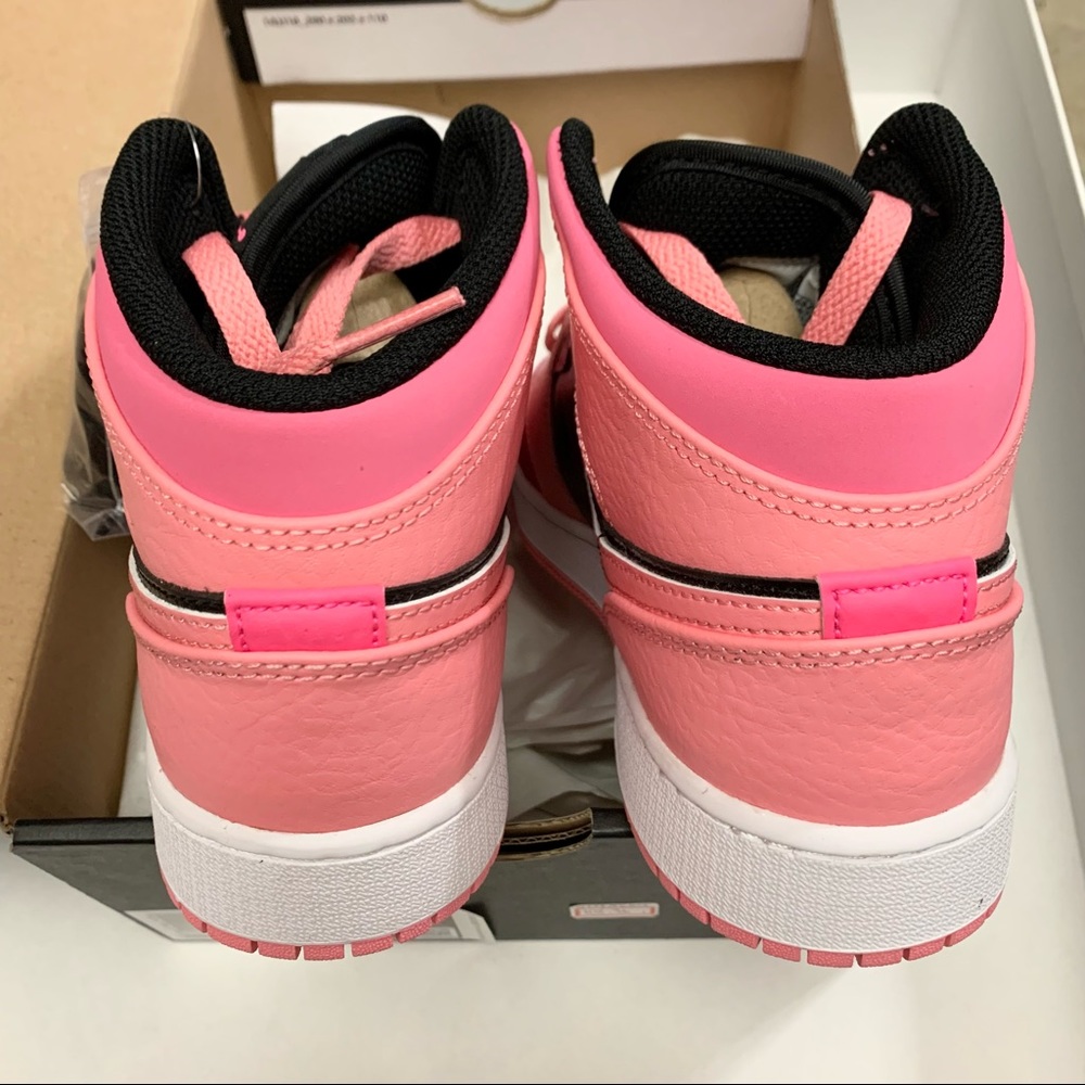 Nike Air Jordan 1 mid GS pink shoes - Picture 5 of 5